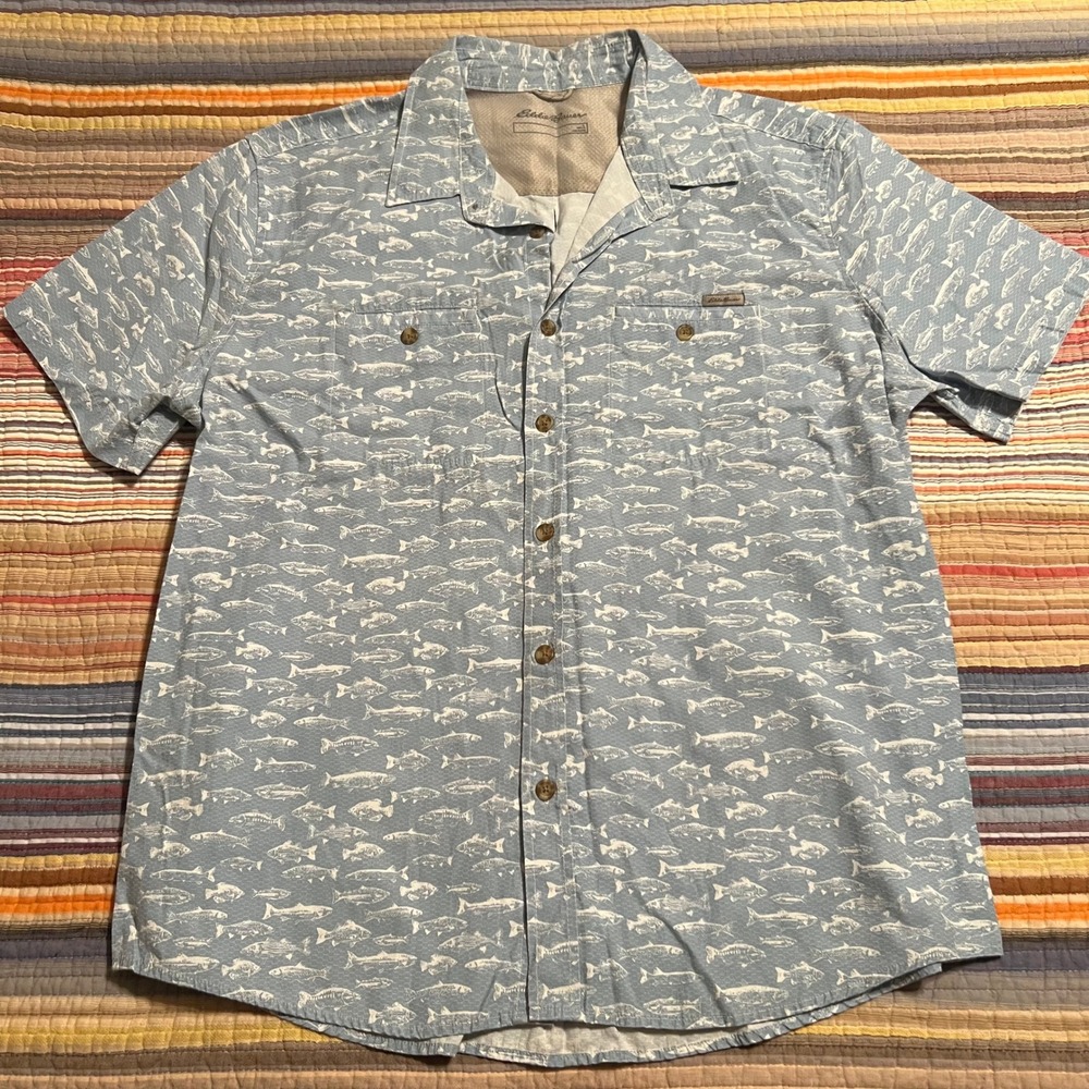Eddie Bauer Men's L Blue Fish Print‎ Short Sleeve Button Up Shirt